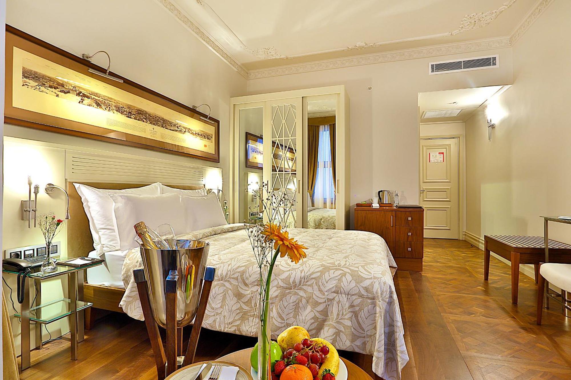 ทักซิม เลานจ์ โฮเต็ล Hotel อิสตันบูล ภายนอก รูปภาพ